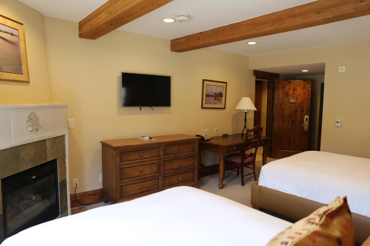 The Chateaux Deer Valley Hotel