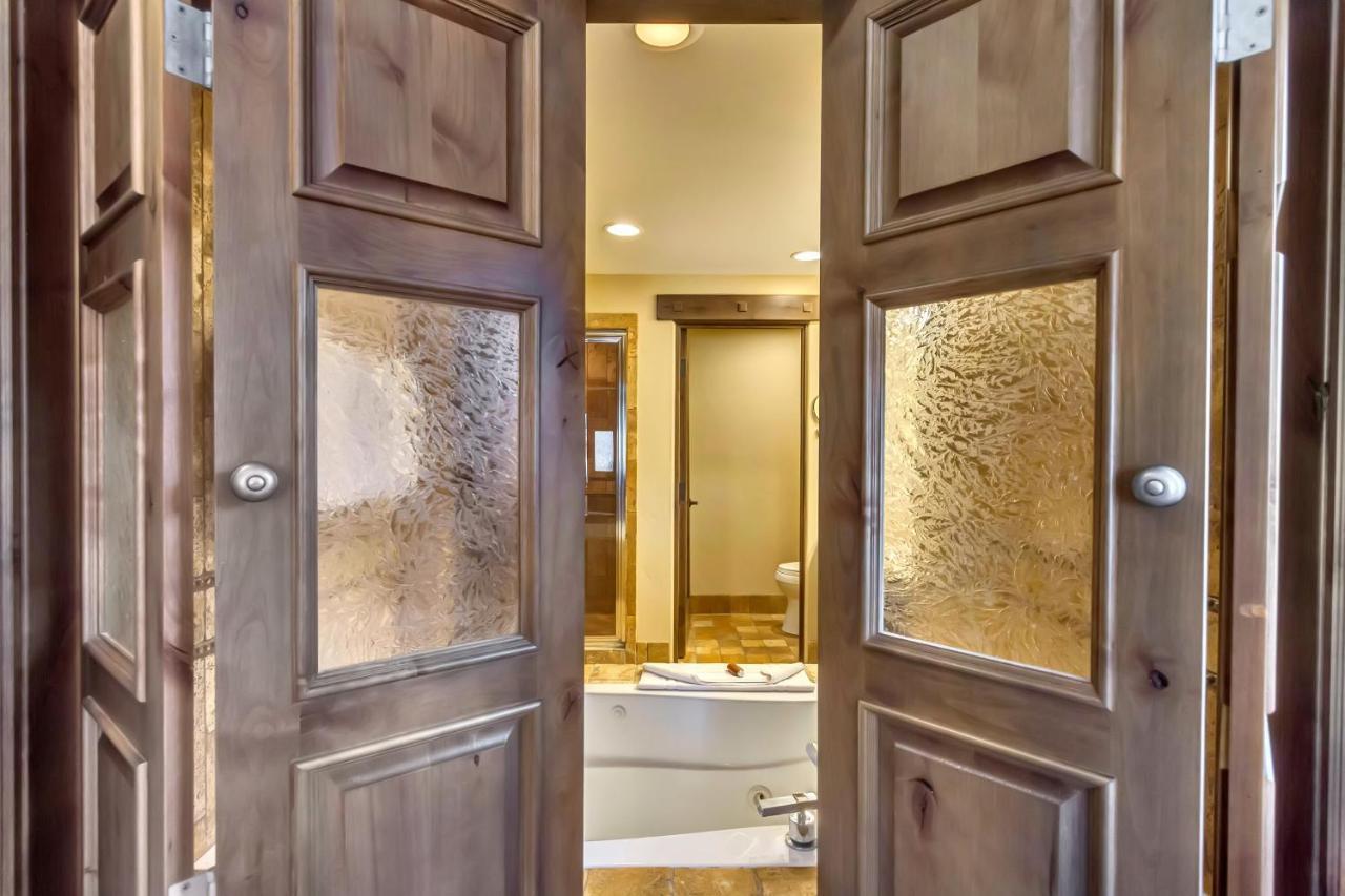The Chateaux Deer Valley Hotel Park City