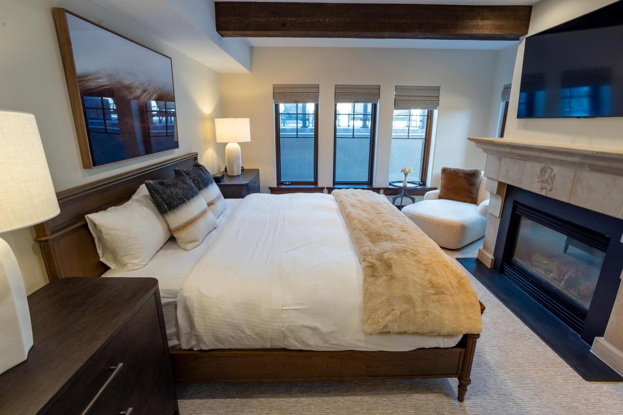 The Chateaux Deer Valley Hotel